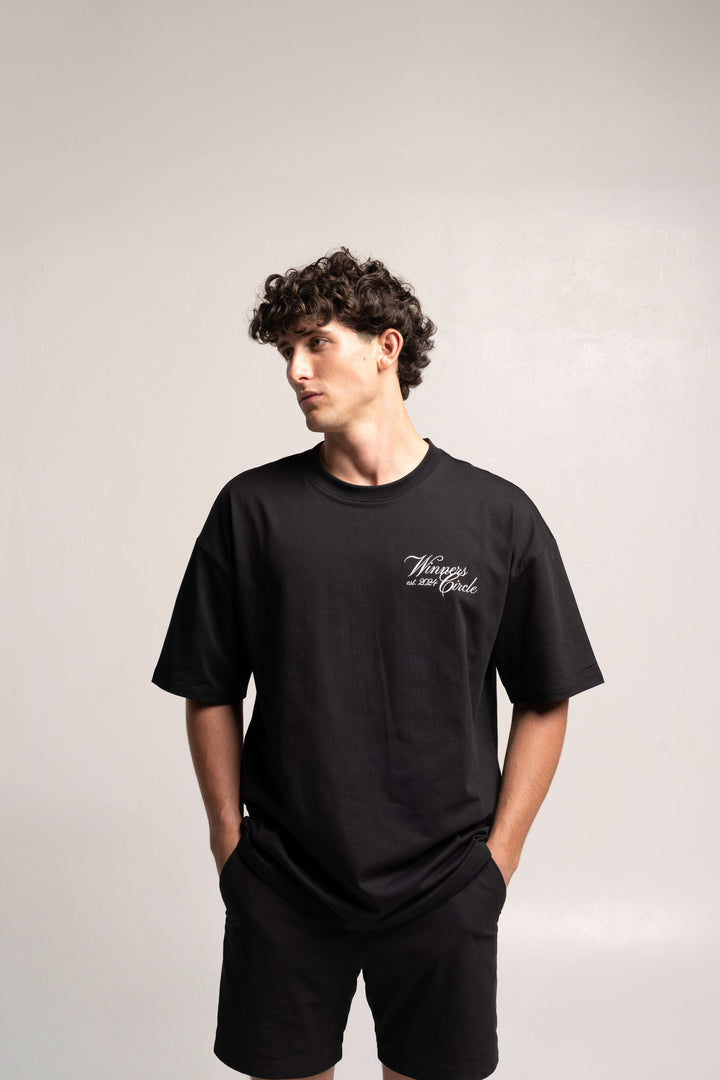 WINNER'S CIRCLE T-SHIRT IN BLACK